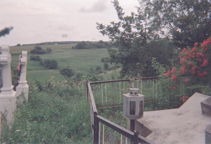 Carol Elias: Mass grave for Jewish pogrom victims within Christian cemetary